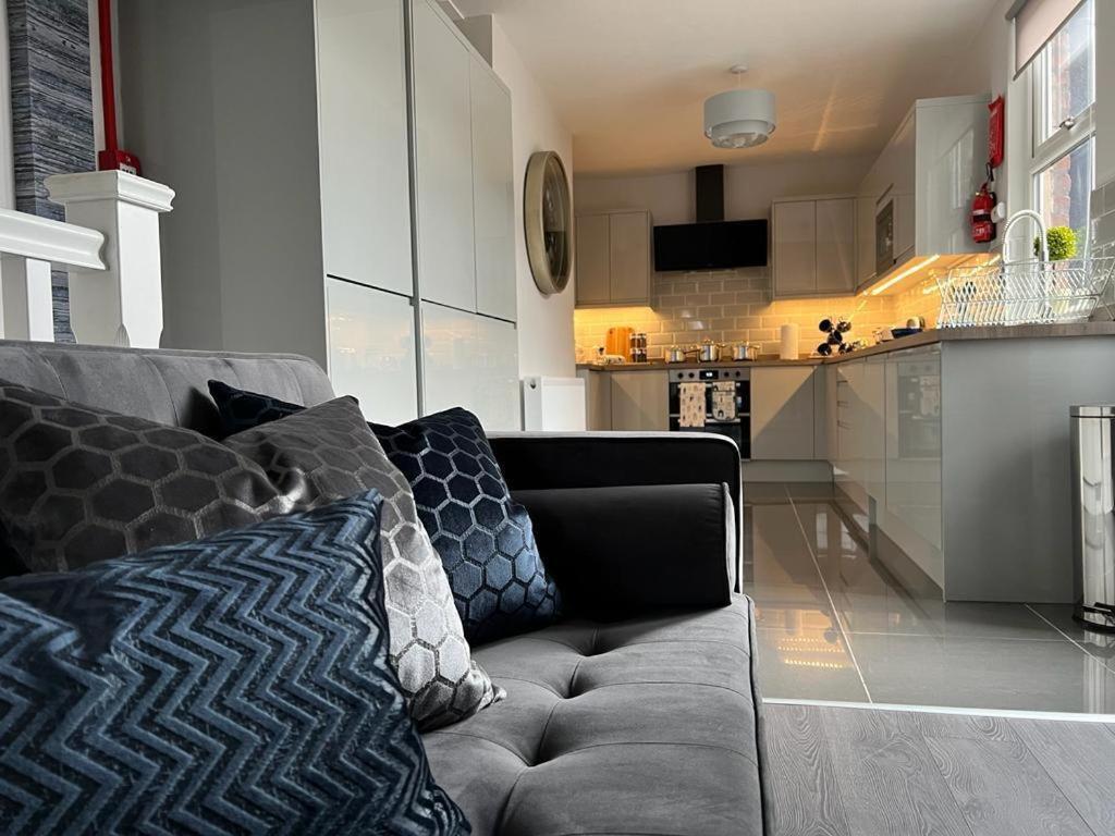 8 Holland Street Daire Liverpool Dış mekan fotoğraf